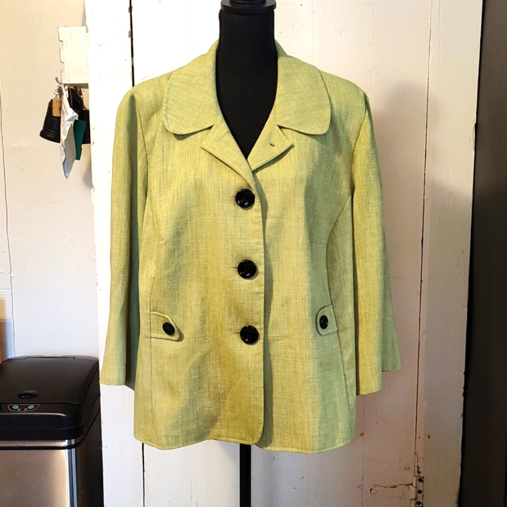 Vintage Perceptions Woman Blazer